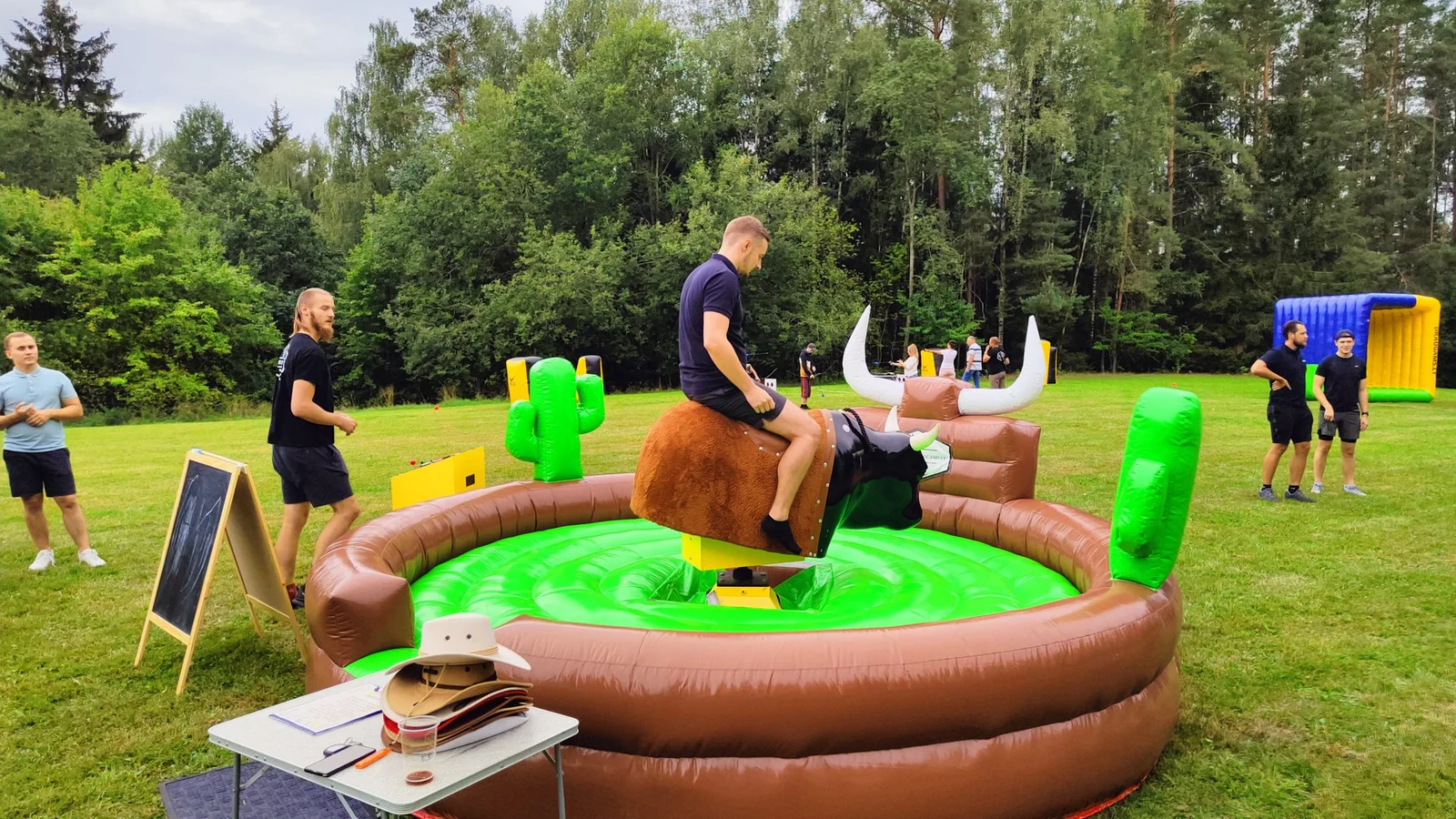 Futbolo burbulų nuoma